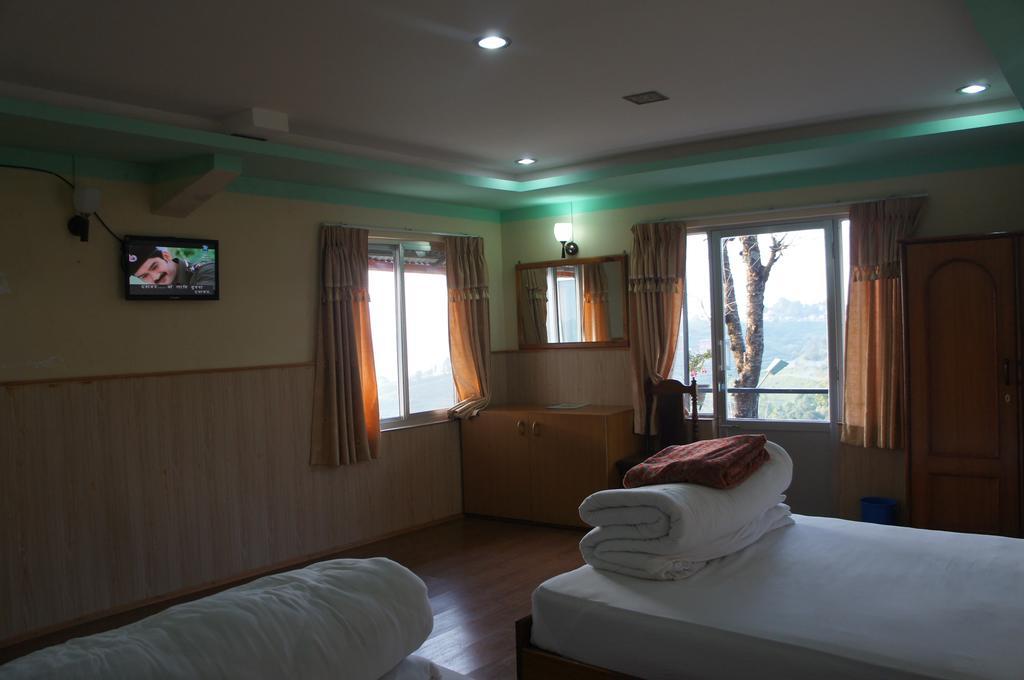 Hotel Mount Paradise Нагаркот Екстериор снимка