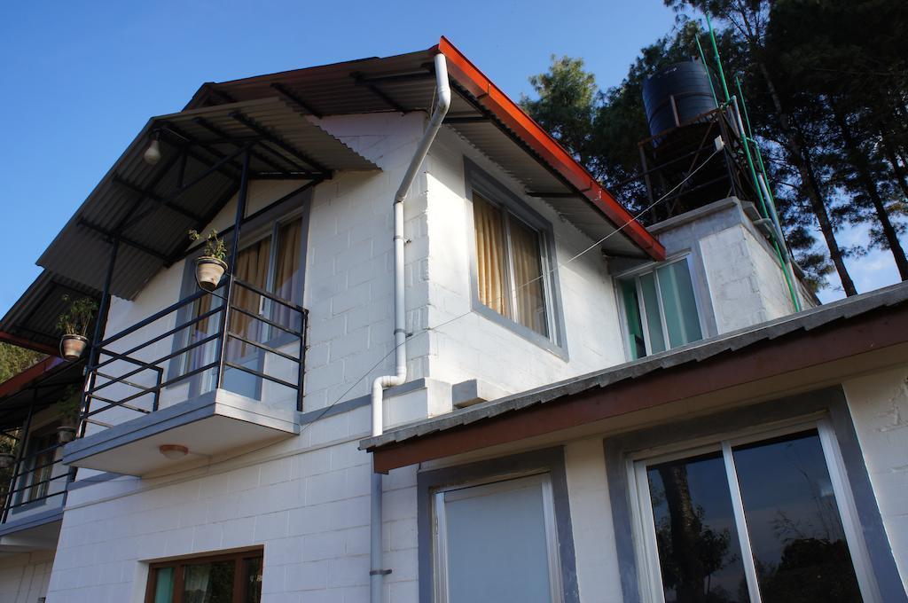 Hotel Mount Paradise Нагаркот Екстериор снимка