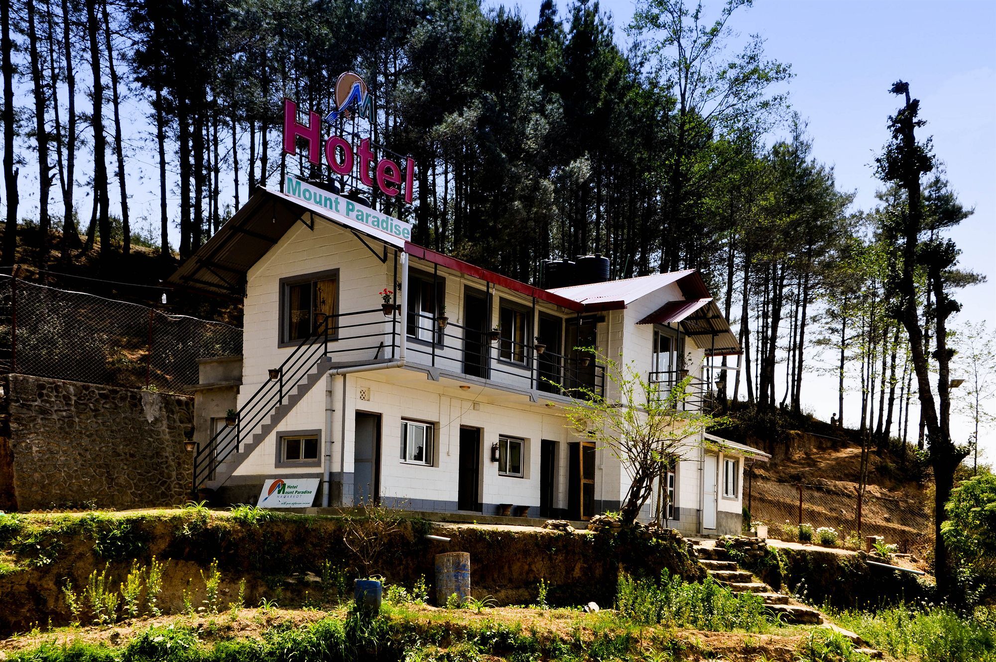 Hotel Mount Paradise Нагаркот Екстериор снимка