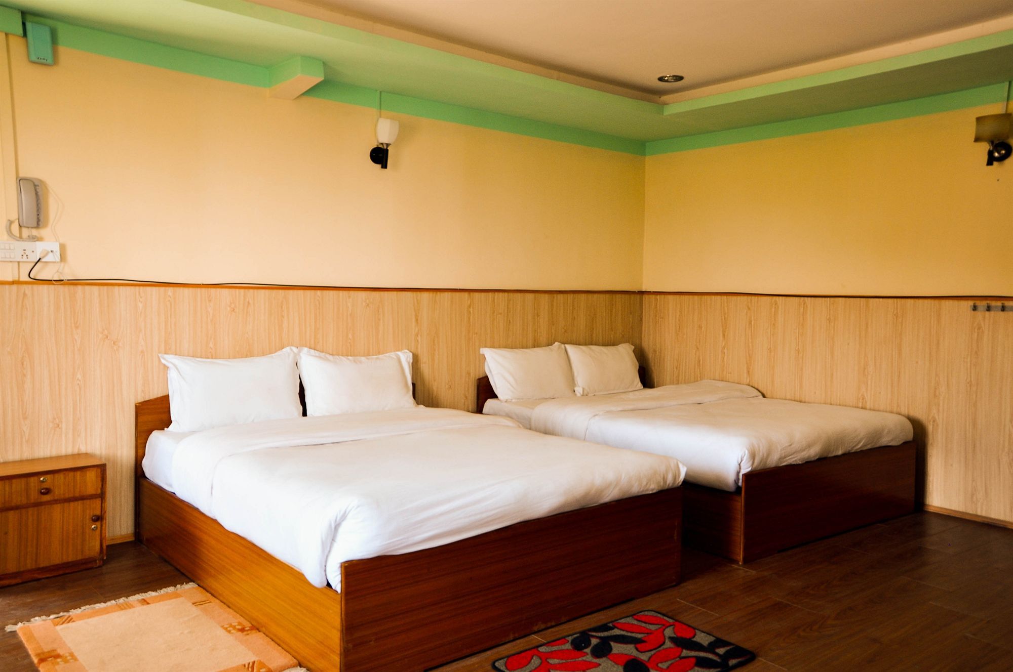 Hotel Mount Paradise Нагаркот Екстериор снимка